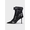 Leather ankle boots with silver toe