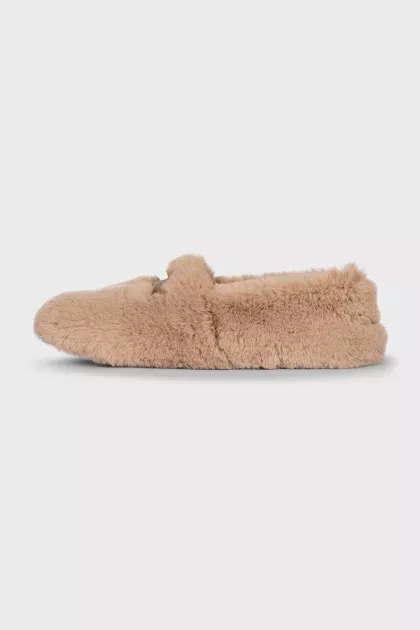 Beige fur ballet flats
