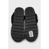 Insulated suede boots without fastening