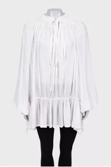 Loose blouse with ties