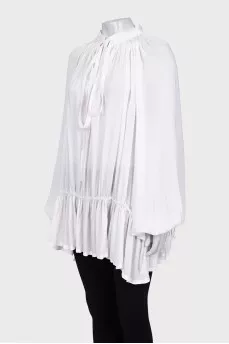 Loose blouse with ties