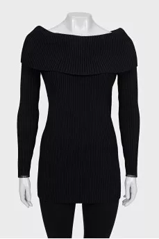 Fitted off-the-shoulder jumper