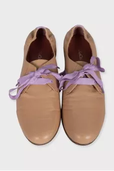 Leather brogues with contrast lacing