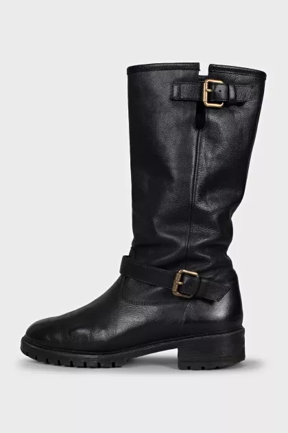 Insulated leather boots with buckles