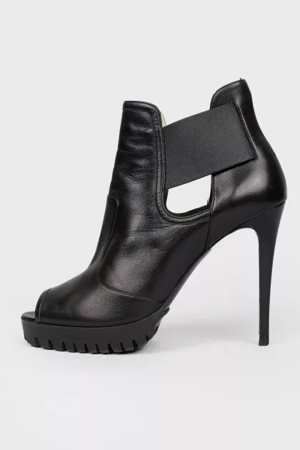 Ankle boots with cutouts and peep toe