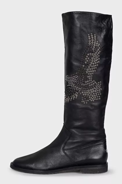 Leather boots with eyelets
