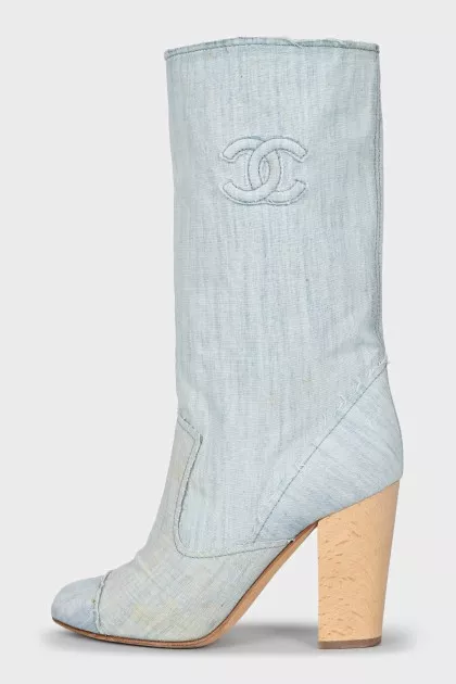 Denim boots with heels and logo