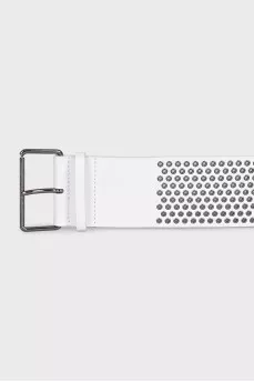 Wide leather belt with eyelet