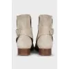 Suede boots with a leather belt