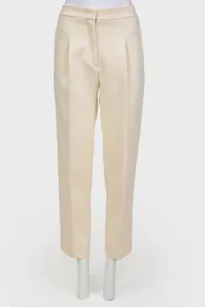 Classic pants with pockets