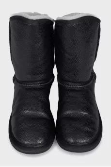Insulated black ugg boots