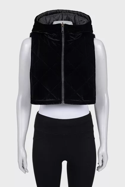 Reversible zippered hood