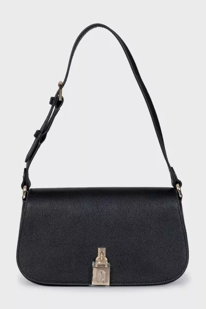 Black shoulder bag with tag