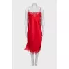 Straight cut dress decorated with lace