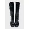 High-heeled rubber boots