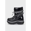 Black dutik boots with laces