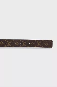 Wide belt with brand logo