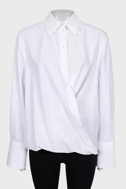 Shirt with wide cuffs