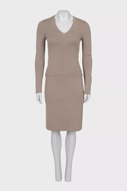Brown bodycon skirt suit