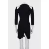 Fitted dress with a contrast collar