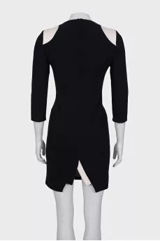Fitted dress with a contrast collar