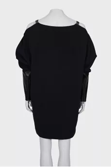 Сукня крою oversize з манжетами зі шкіри