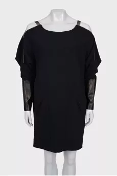 Сукня крою oversize з манжетами зі шкіри