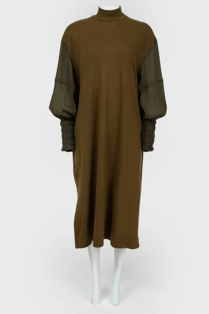 Dress with decorative sleeves