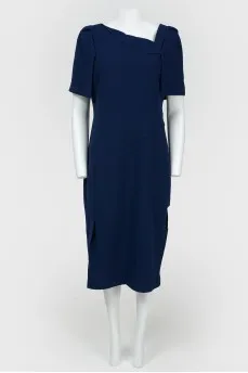 Dress with asymmetric collar