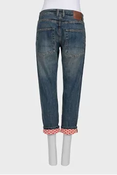 Джинсы boyfriend fit с цветной подкладкой
