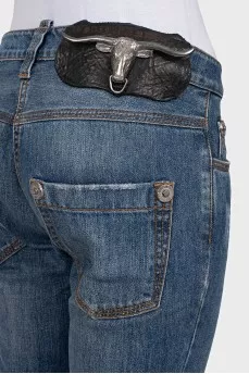 Low-rise jeans with an accent logo