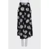 Wide trousers with a large print