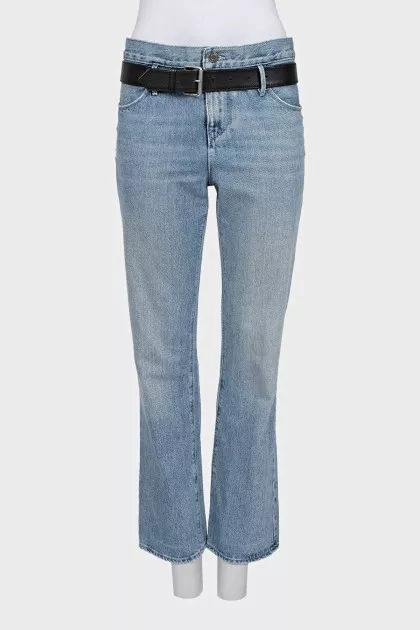 Straight jeans with a black belt