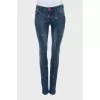 Jeans with an accent jacron and print
