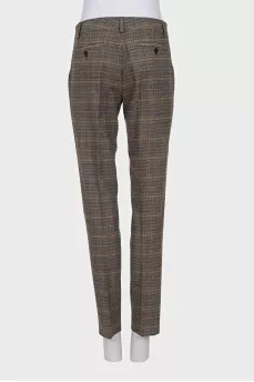 Plaid trousers with creases