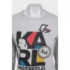 Sweatshirt with a signature print on the front