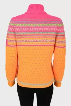 Sweater with a high throat with a zipper