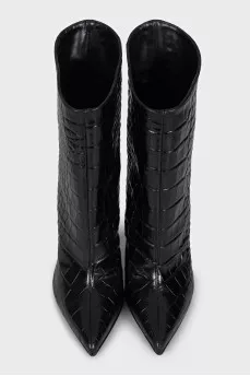 Cropped boots with embossed leather
