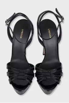 Lola sandals
