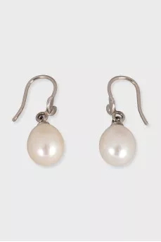Silver earrings with pearls
