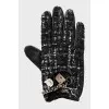 Leather gloves with chain