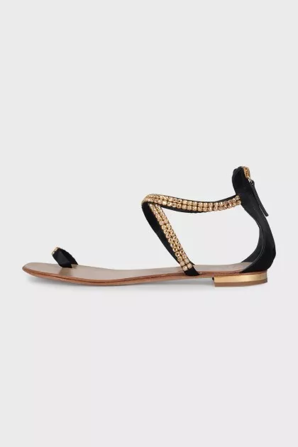 Sandals with crystals