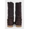 Insulated boots with embossed suede
