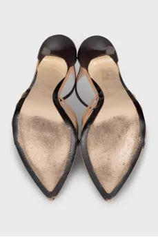 Two-tone patent-toe shoes