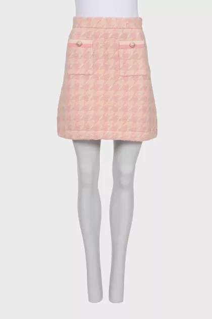 Pink skirt with patch pockets