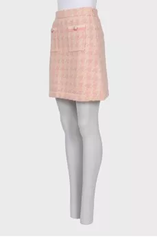 Pink skirt with patch pockets