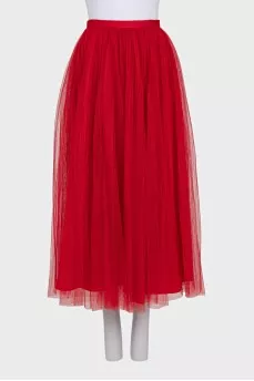A full tulle skirt with silk lining
