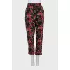 Tapered trousers with a floral print