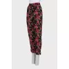 Tapered trousers with a floral print