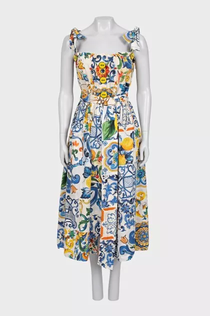 Fitted white sundress with a print